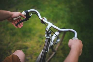 Cách Chọn Tay Nắm Xe Đạp Nhỏ Gọn Để Tăng Cường Sự Thoải Mái Và Kiểm Soát