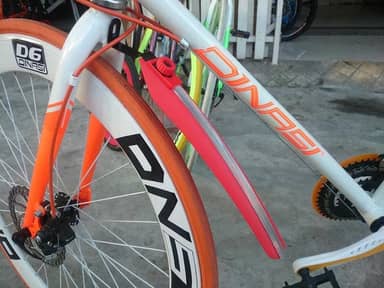 "Làm thế nào chắn bùn xe đạp Fixed Gear có thể thay đổi hoàn toàn trải nghiệm đạp xe của bạn?"