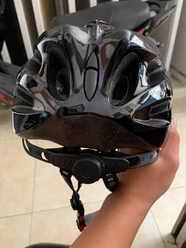 Mũ Bảo Hiểm Xe Đạp Màu Sắc Đẹp Nào Phù Hợp Với Phong Cách Của Bạn?