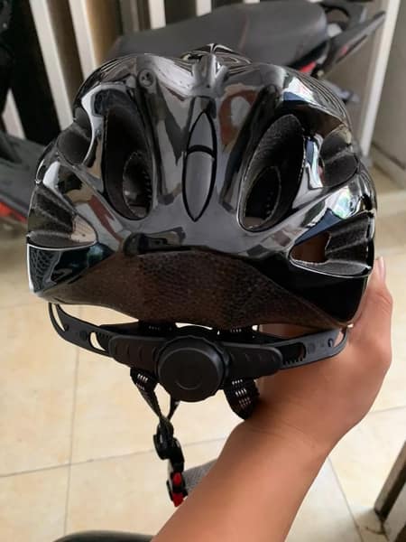 Mũ Bảo Hiểm Xe Đạp Màu Sắc Đẹp Nào Phù Hợp Với Phong Cách Của Bạn?
