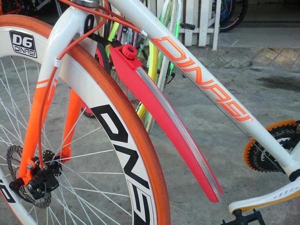 "Làm thế nào chắn bùn xe đạp Fixed Gear có thể thay đổi hoàn toàn trải nghiệm đạp xe của bạn?"
