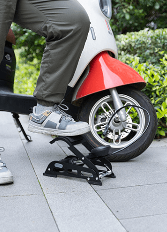 Bơm Hơi Xe Máy Kiotool 2 Xilanh – Giải Pháp Tuyệt Vời Cho Mọi Hành Trình