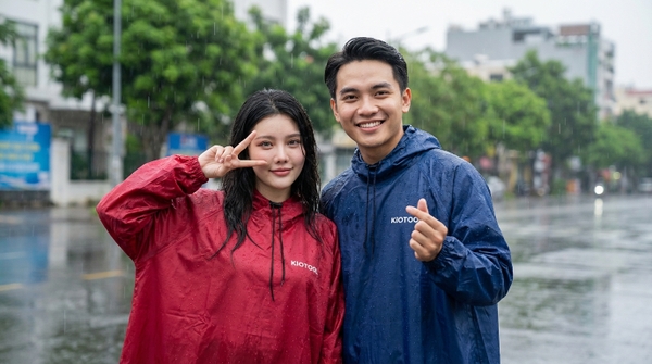 Áo mưa đi xe máy có chống tạt nước không?