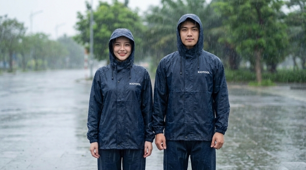 Áo mưa - Người bạn đồng hành không thể thiếu trong những ngày mưa phùn gió bấc