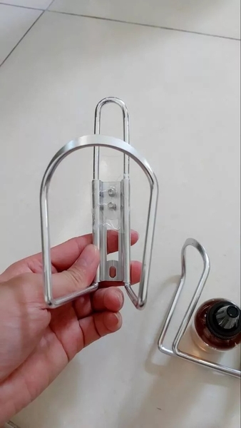 Tại sao giá đỡ bình nước thời trang cho xe đạp lại là xu hướng hiện nay?